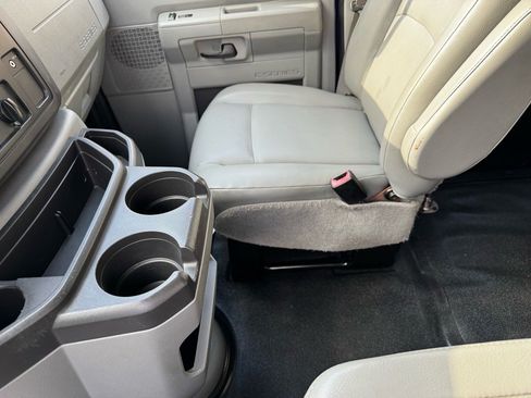 Used 2012 Ford E-350 and Econoline 350 XL w/ PWR Windows & Locks Group RWD image 15