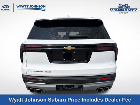 Used 2025 Chevrolet Traverse LT AWD/4WD image 7