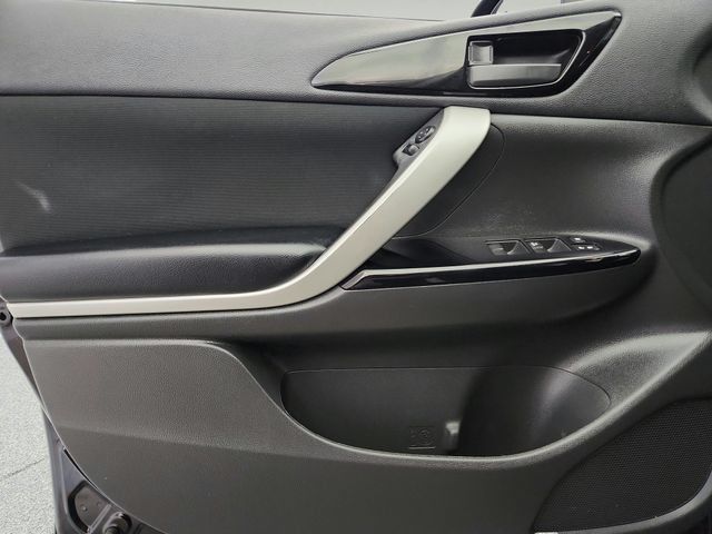 Used 2023 Mitsubishi Eclipse Cross LE AWD/4WD image 19