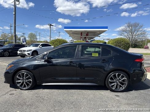 Used 2021 Toyota Corolla SE FWD image 8