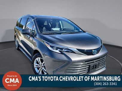 Certified 2023 Toyota Sienna Platinum