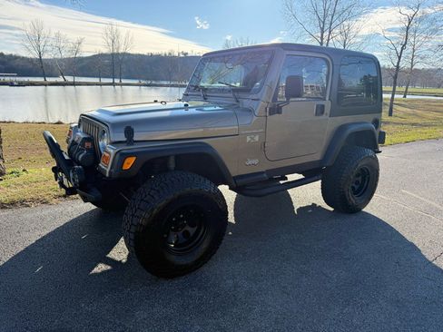 Used 2002 Jeep Wrangler X image 3