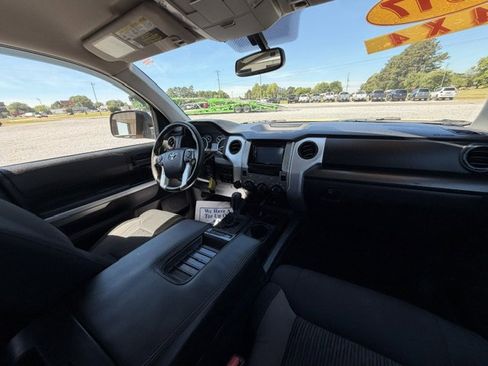 Used 2017 Toyota Tundra SR5 w/ TRD Off Road Package AWD/4WD image 8