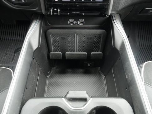 Used 2025 RAM 2500 Laramie image 27