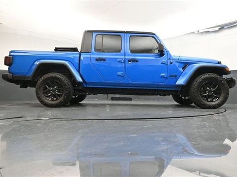 Used 2023 Jeep Gladiator Sport image 37