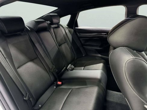 Used 2022 Honda Accord Sport image 37
