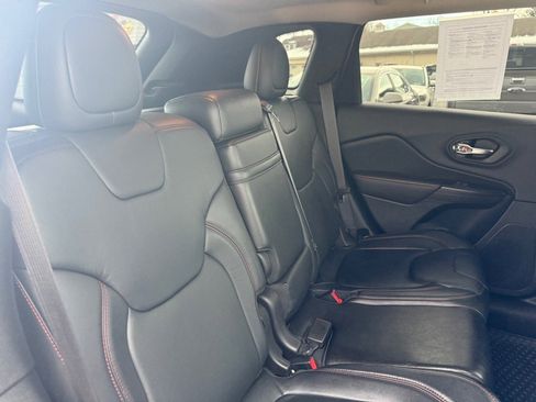 Used 2014 Jeep Cherokee Trailhawk image 46