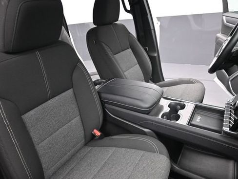 Used 2025 GMC Acadia Elevation FWD image 22