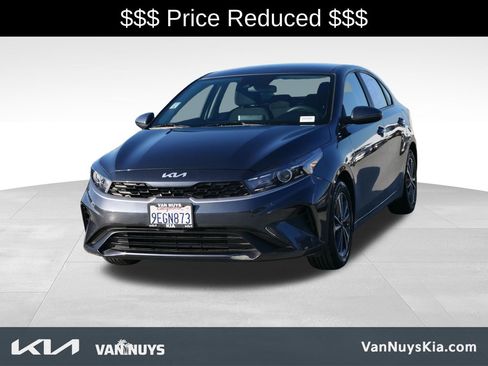 Used 2023 Kia Forte LXS image 7