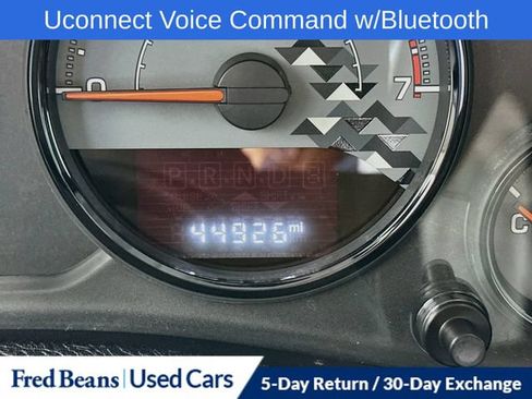Used 2017 Jeep Wrangler Unlimited Sahara AWD/4WD image 16