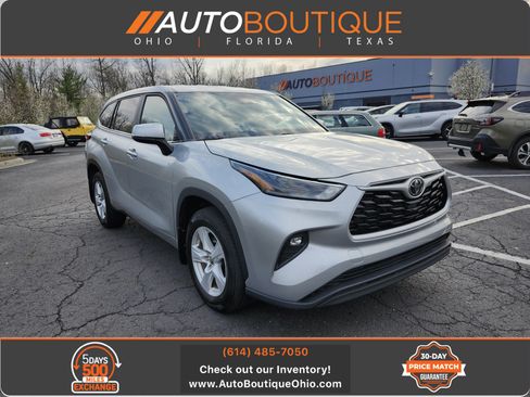 Used 2023 Toyota Highlander LE AWD/4WD image 1