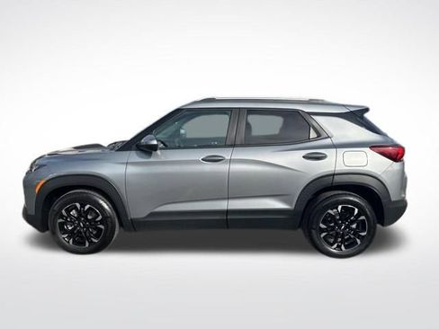 Used 2023 Chevrolet TrailBlazer LT w/ Convenience Package image 2