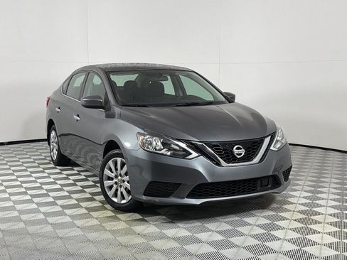 Used 2019 Nissan Sentra S FWD image 2
