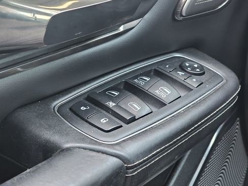 Used 2019 RAM 1500 Limited image 16