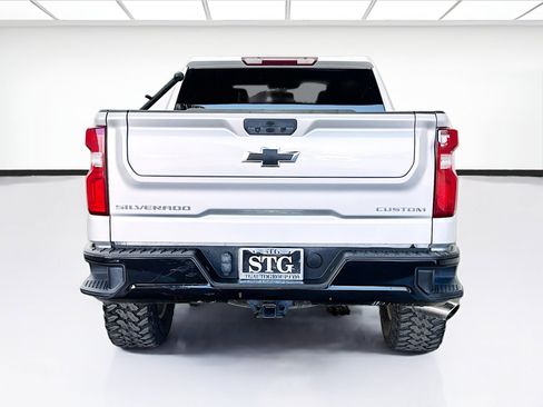 Used 2021 Chevrolet Silverado 1500 Custom Trail Boss AWD/4WD image 5