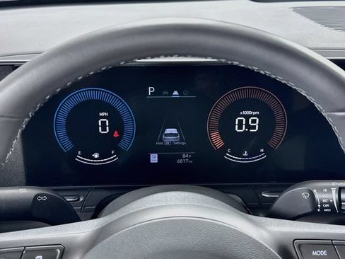 Certified 2025 Hyundai Kona SEL AWD/4WD image 14