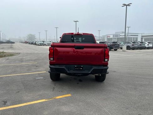 Used 2023 Chevrolet Colorado Trail Boss w/ Technology Package AWD/4WD image 8