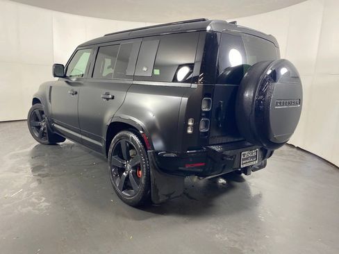 Used 2024 Land Rover Defender 110 X AWD/4WD image 10