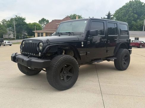 Used 2016 Jeep Wrangler Unlimited Sport w/ Quick Order Package 24S AWD/4WD image 4