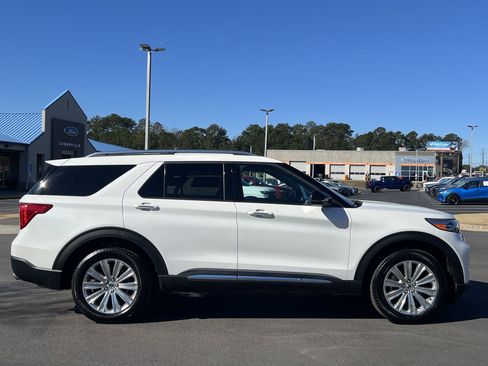 Certified 2024 Ford Explorer Limited w/ Equipment Group 301A image 32