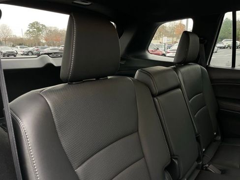 Certified 2023 Honda Passport EX-L image 37