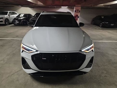 Used 2023 Audi e-tron Chronos w/ Chronos Package AWD/4WD image 2
