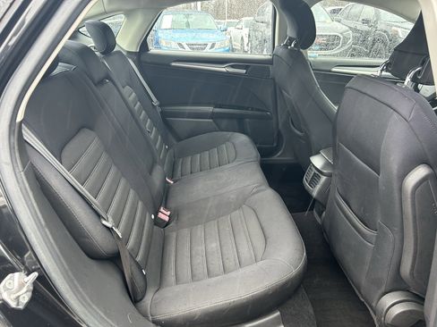 Used 2013 Ford Fusion SE image 21