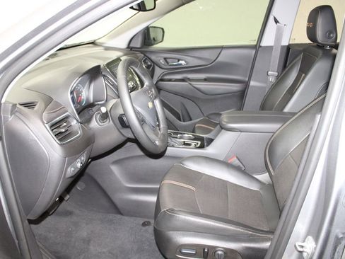 Used 2023 Chevrolet Equinox Premier FWD image 21