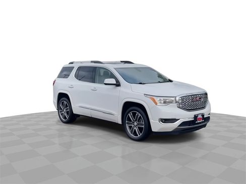 Used 2018 GMC Acadia Denali w/ Technology Package image 2