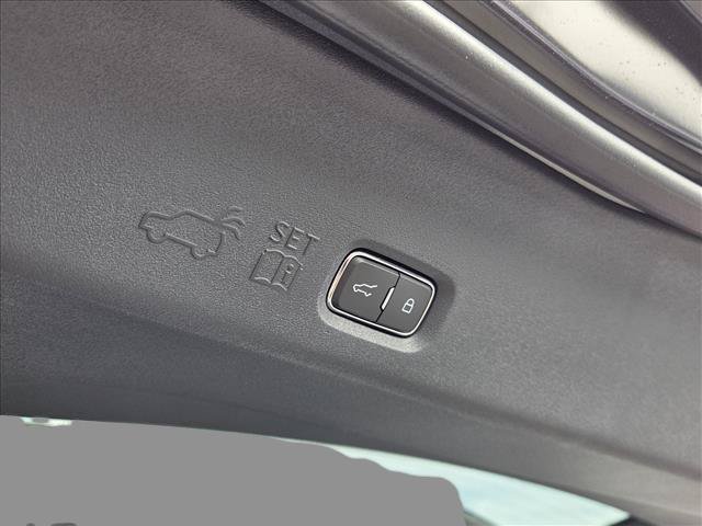 New 2025 Lincoln Navigator Reserve w/ Jet Appearance Package AWD/4WD image 13