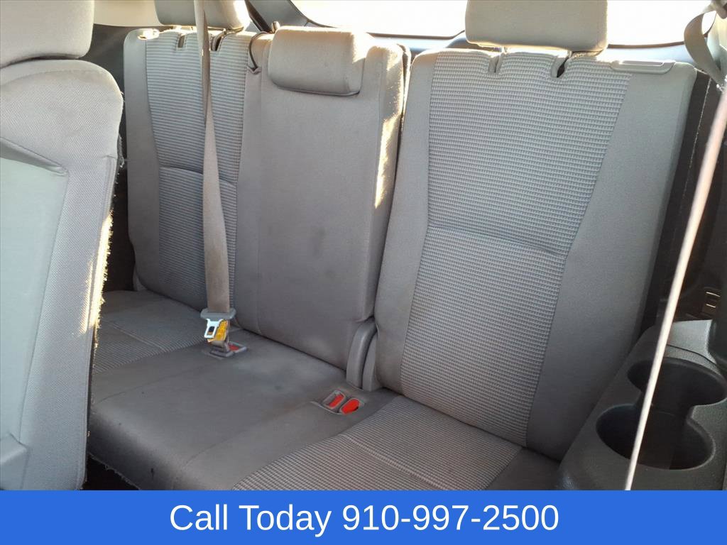 Used 2022 Toyota Highlander L FWD image 23