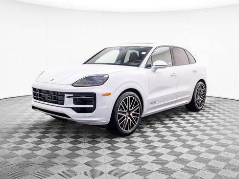 New 2026 Porsche Cayenne GTS image 1