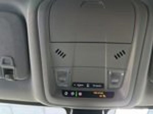 Used 2025 Chevrolet Blazer LT image 35