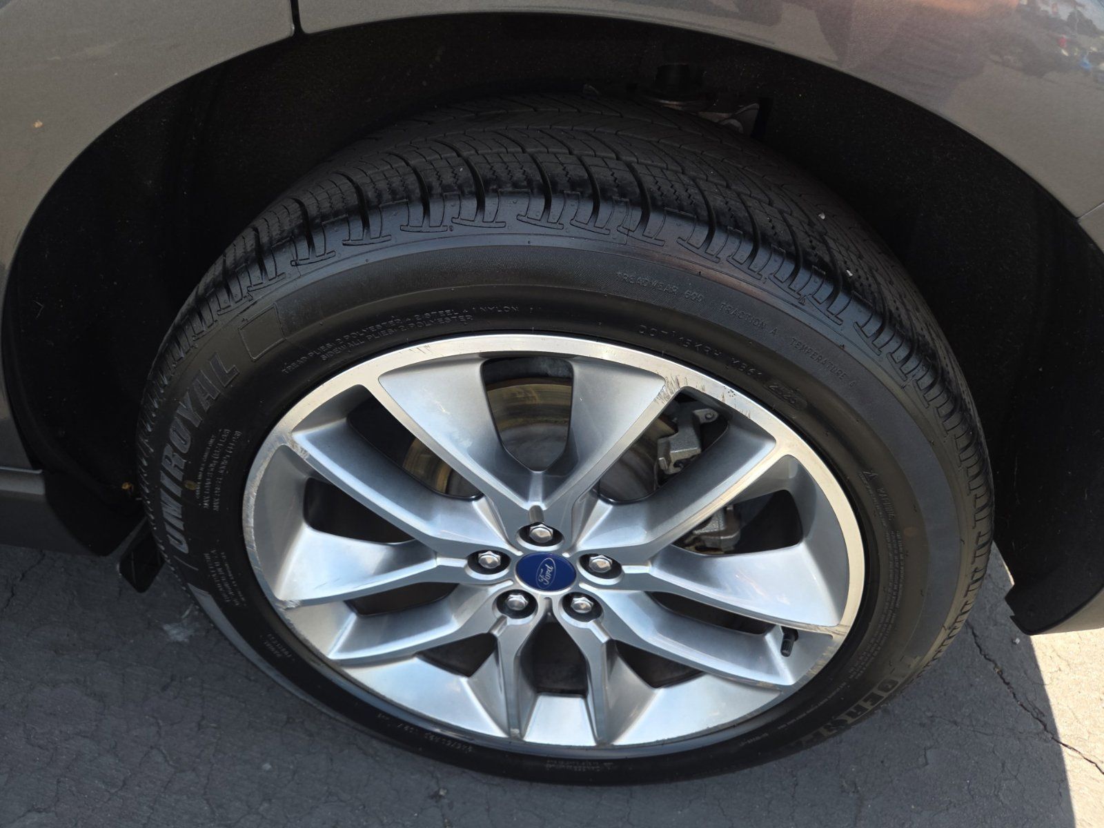 Certified 2018 Ford Edge Titanium w/ Technology Package FWD image 10