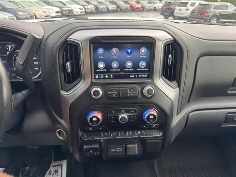 Used 2020 GMC Sierra 1500 SLE w/ SLE Value Package AWD/4WD image 16