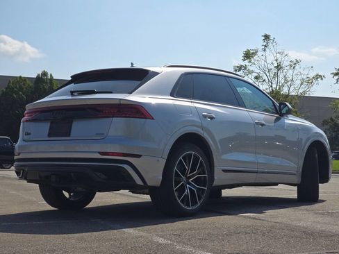 Used 2021 Audi Q8 Premium Plus AWD/4WD image 15