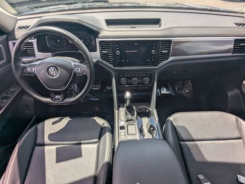 Used 2019 Volkswagen Atlas SEL R-Line FWD image 3