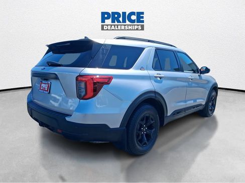 Used 2022 Ford Explorer Timberline AWD/4WD image 5