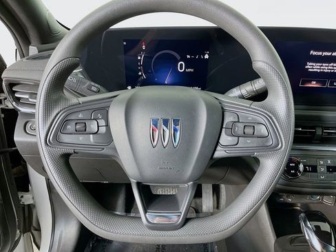 Used 2025 Buick Envista Preferred FWD image 14