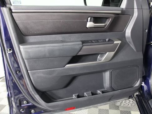 Used 2022 Toyota Tundra SR5 w/ SR5 Convenience Package image 15