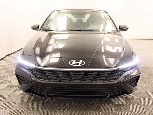 New 2026 Hyundai Elantra SEL Sport image 4