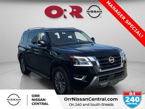 Used 2024 Nissan Armada SL w/ Captain's Chairs Package image 3