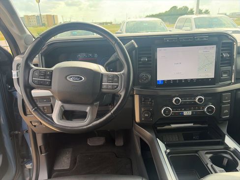 Used 2023 Ford F250 Lariat w/ Sport Appearance Package AWD/4WD image 19