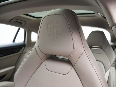 Certified 2025 Porsche Panamera 4 image 53