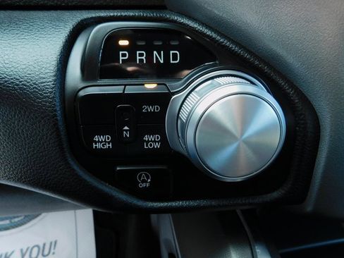 Used 2024 RAM 1500 Laramie image 31