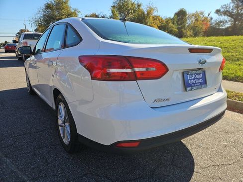 Used 2016 Ford Focus SE image 4