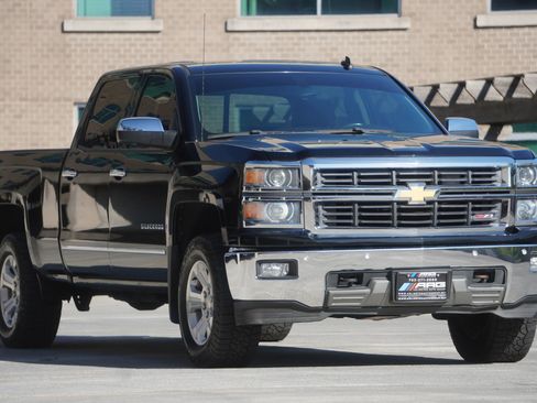 Used 2014 Chevrolet Silverado 1500 LTZ Z71 w/ LTZ Plus Package AWD/4WD image 21