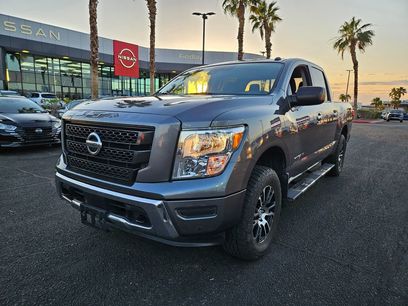 Used 2021 Nissan Titan SV w/ SV Convenience Package