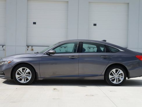 Used 2019 Honda Accord LX image 8