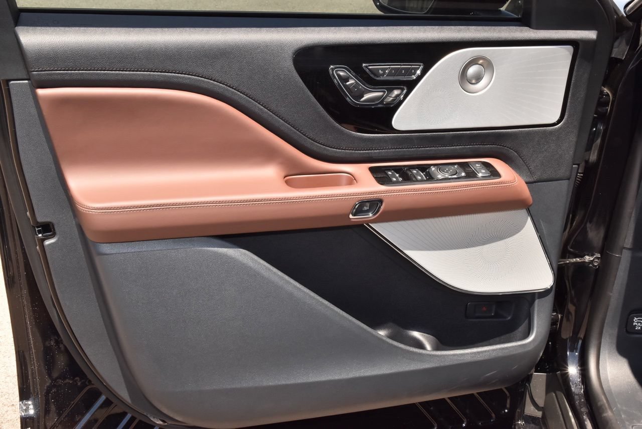 New 2026 Lincoln Aviator Reserve AWD/4WD image 36